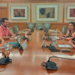 Isabel Araque, secretaria general de UGT Servicios Públicos y Begoña Ballell, secretaria del sector Salud se reúnen con la ministra de Sanidad